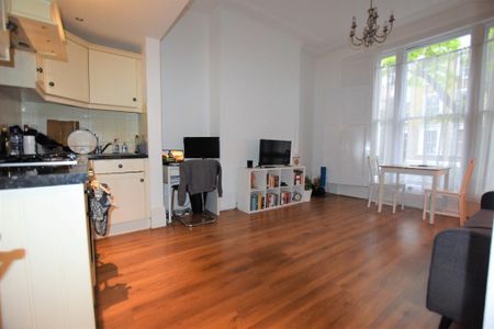 1 bedroom flat to rent - Photo 3