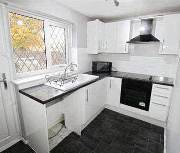Chapel Street, Eccleshill, Bradford, BD2 - Photo 5