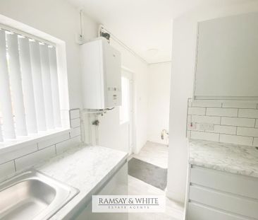 2 bedroom semi-detached house to rent - Photo 6