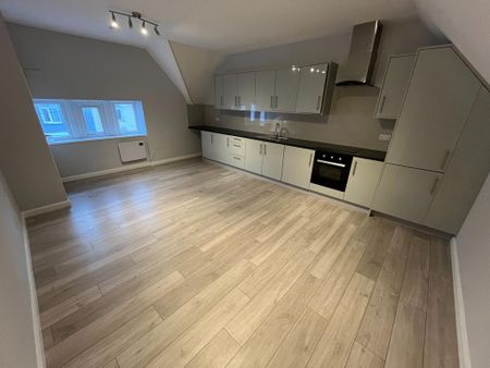 1 bedroom duplex to rent - Photo 3