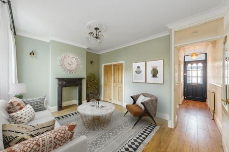 2 bedroom terraced house to rent - Photo 3