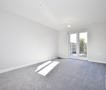 3 bedroom link detached house to rent - Photo 1