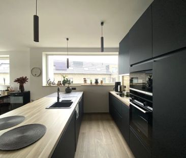 Hedendaags appartement met 2 grote terrassen op centrale ligging! - Photo 4