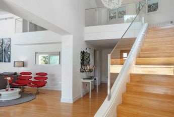 Luxury Villa for rent in Las Chapas, Spain