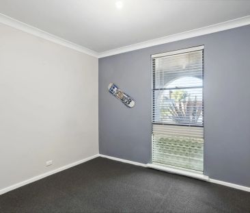 17 Green Road, Hillarys. - Photo 4
