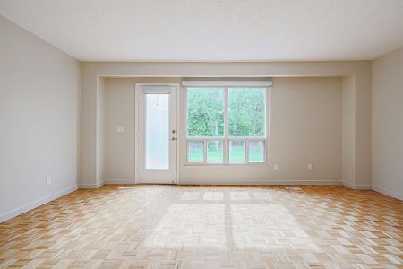 For Lease - 570 Waverly Street Unit# 28, Oshawa, Ontario - Photo 2