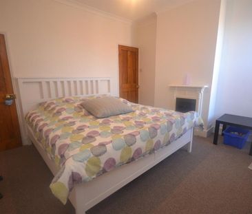 2 bedroom House To Let - Photo 4