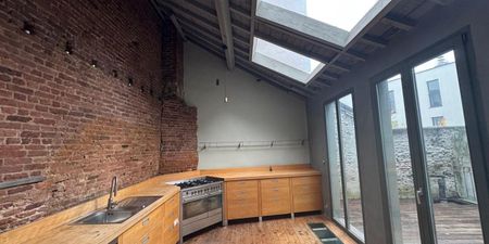 Appartement te huur in Antwerpen voor € 1.200 met 2 slaapkamers - Photo 2