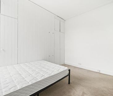 3 bedroom apartment to rent - Photo 5