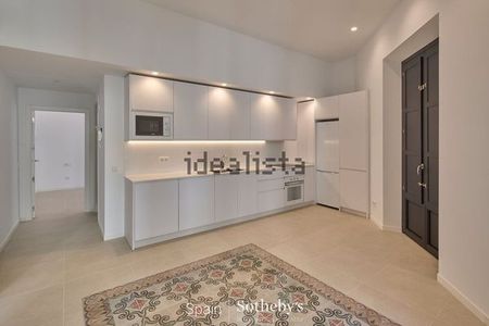 Alquiler de piso en Calle de Vicente Cuervo - Foto 2