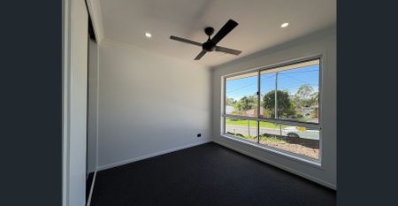 Brand New Family Home - Photo 4