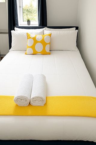 1 Bed Flat, Thames Circle, E14 - Photo 2