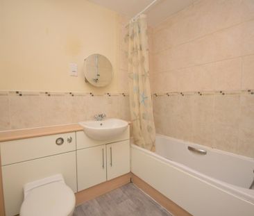 2 bedroom apartment to rent - Photo 6