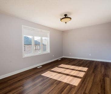 For Lease - 61 St Victor Drive, Vaughan, Ontario - Photo 2