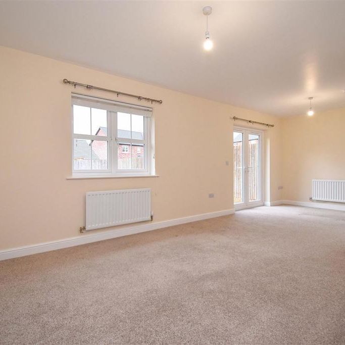 2 bedroom bungalow to rent - Photo 1