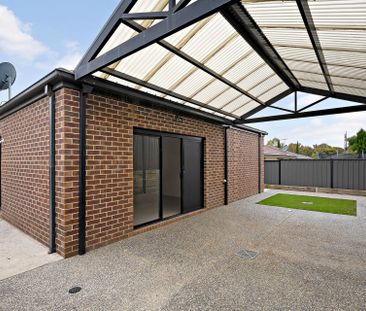 Expansive Family Living with Dual Zones & Alfresco Entertaining - Photo 6