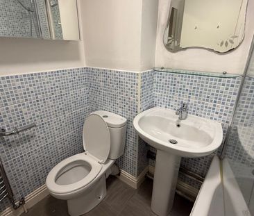 Ashbury Crescent, Guildford - 2 bedrooms Property for lettings - Se... - Photo 1