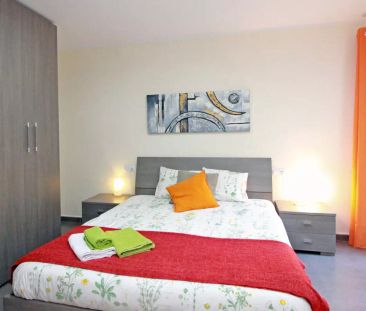 Bunk Beds in Rooms with balcony for rent in a 3-bedroom apartment i... - Photo 6