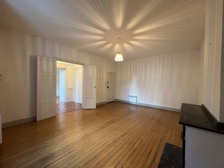 Location Appartement 2 pièces 67m² CASTELNAUDARY 11400 - Photo 3
