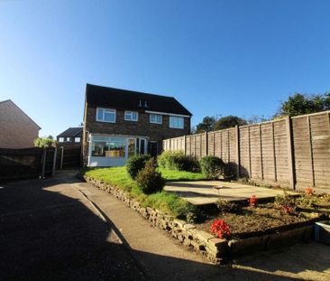 3 bedroom semi-detached house to rent - Photo 4