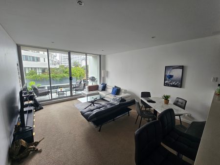 Bondi Junction - Photo 3
