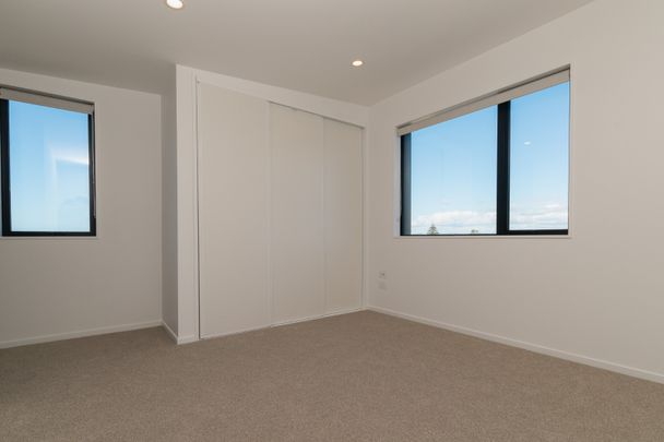 3 bedroom Mt Wellington - Photo 1