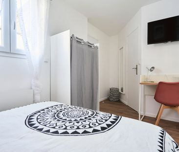 NEUVE DEJEAN Roommate 4 Bedrooms at Amiens - Photo 2