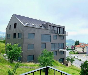 Helle 2.5-Zimmer-Wohnung mit moderner Küche und eigenem Sitzplatz - Foto 3