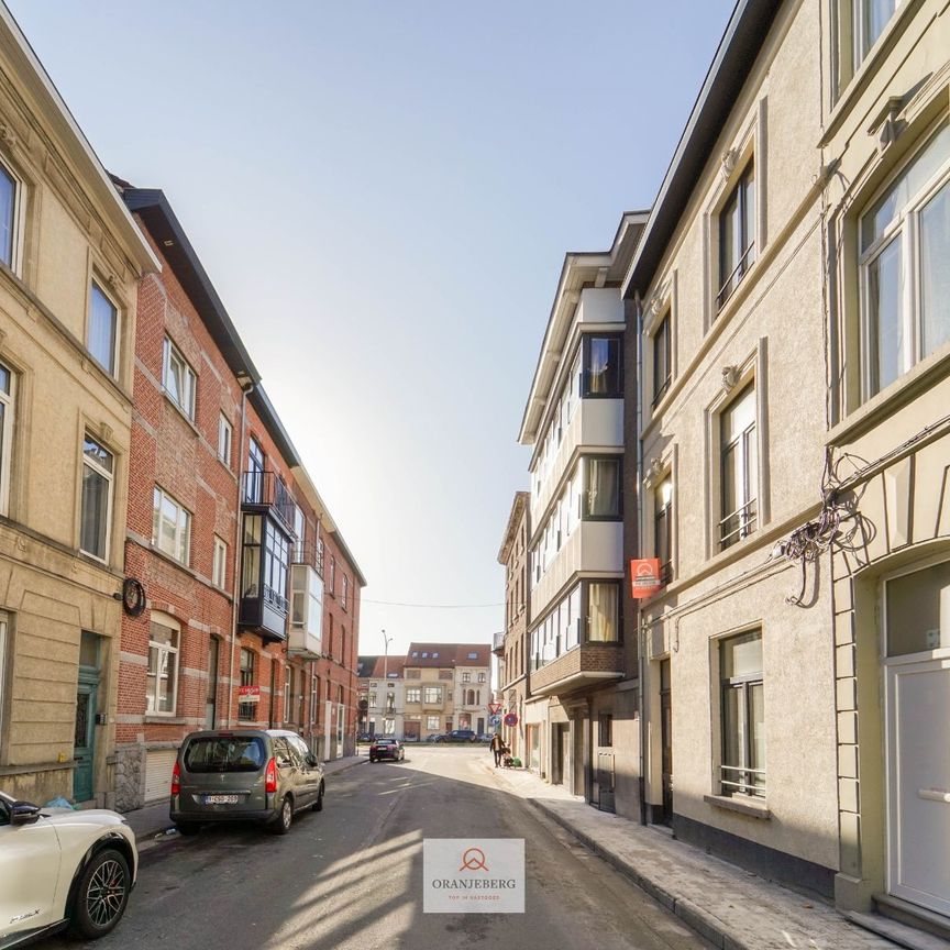 Gelijkvloers en gemeubelde studio te huur vlakbij Gent centrum - Photo 1