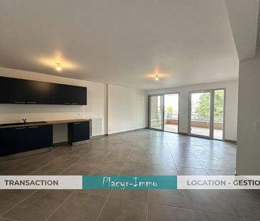 Location Appartement 3 pièces 84m² - Photo 4