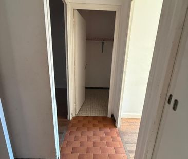 Location Appartement 3 pièces 69m² VAULX EN VELIN 69120 - Photo 1