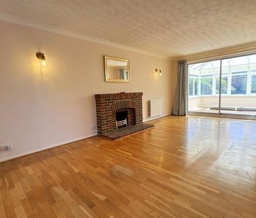 4 bedroom detached house to rent - Photo 4