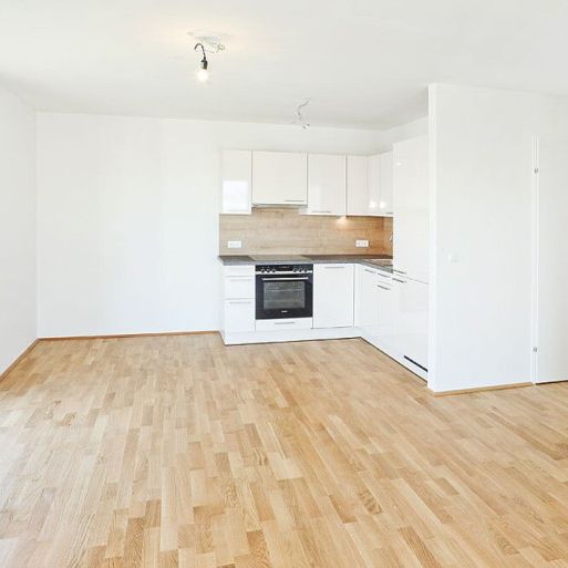 WESTSEITIGE ECKWOHNUNG MIT ABENDSONNE UND PRIVATEM BALKON IN ZENTRALER LAGE - Photo 1