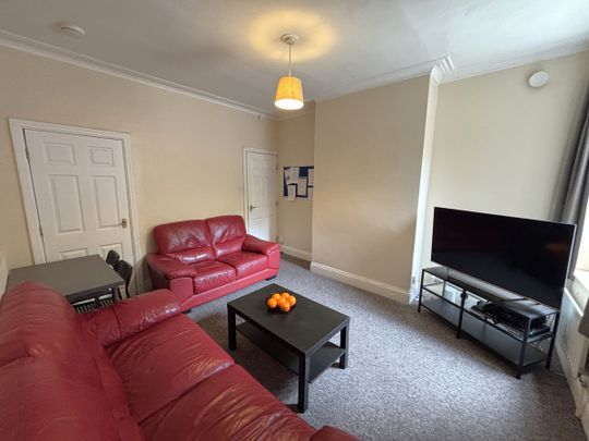 5 bedroom house share to rent - Photo 1