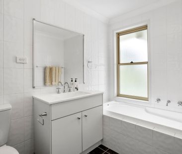 Balgowlah, 141A Balgowlah Road - Photo 5