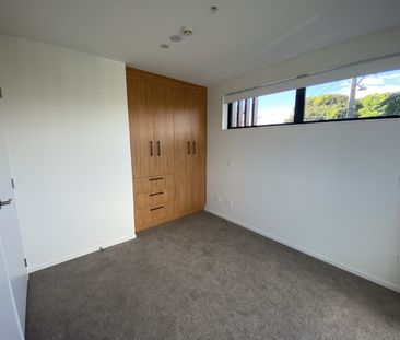 402/2A Truro Road, Sandringham - Photo 2