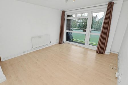 Red Road, Borehamwood - Photo 4