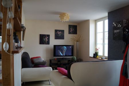 Location Appartement 3 pièces 50m² BLETTERANS 39140 - Photo 4