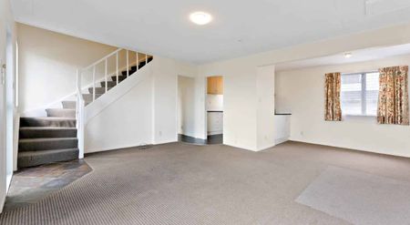 Pretty as a Picture - Excellent Location - Photo 2