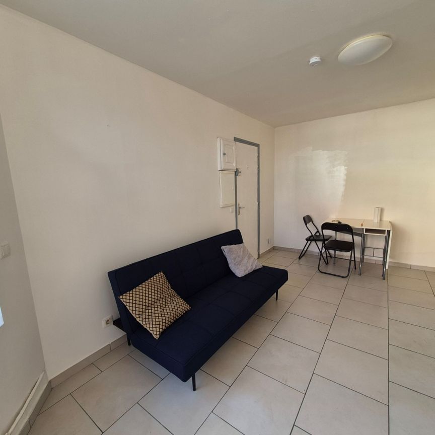 Location Appartement 1 pièce 18m² RONCHIN 59790 - Photo 1