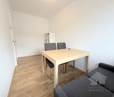 WG Zimmer in Elmshorn in 2 er WG STUDENTEN BUTZEN ab 01.04.2026 frei - Photo 1