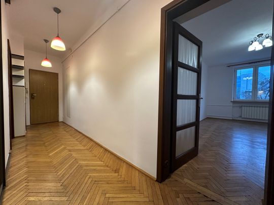 Obok SĄDU na Solidarności BEZ MEBLI - Zdjęcie 1