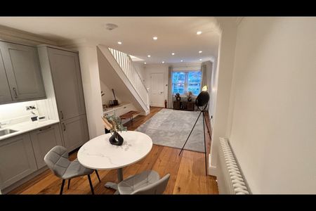 2 Bed Terraced House, Humber Road, SE3 - Photo 5