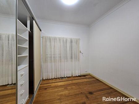 50 Cornwall Road, Sunshine, VIC 3020 - Photo 2