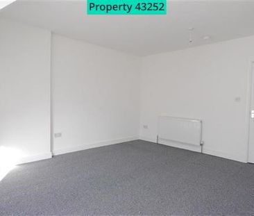2 bedroom end of terrace house to rent - Photo 3