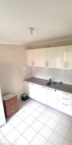 Spacious Two-Bedroom Unit!! - Photo 3