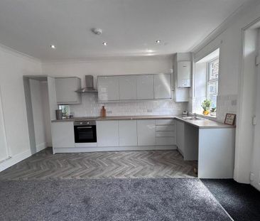 2 bedroom end of terrace house to rent - Photo 4