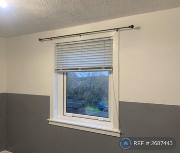 3 bedroom flat to rent - Photo 5