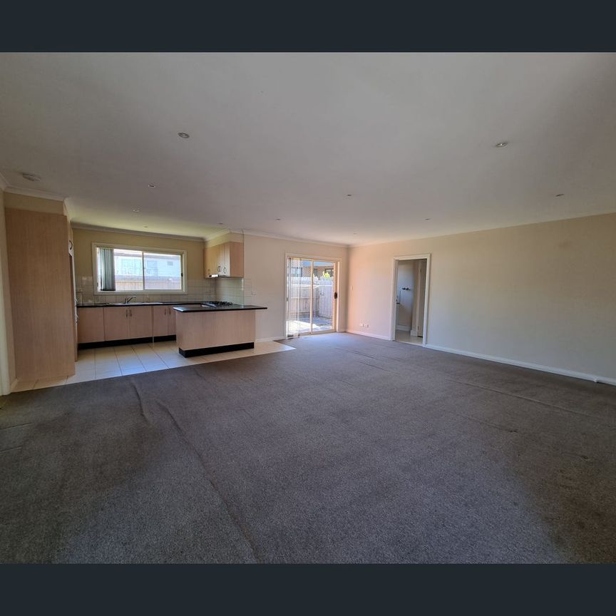 2/9 Fortuna Street, Clayton, Vic 3168 - Photo 1