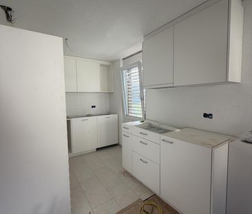 Neu renoviert, 4.5 Zimmerwohnung in gepflegter Liegenschaft - Photo 4